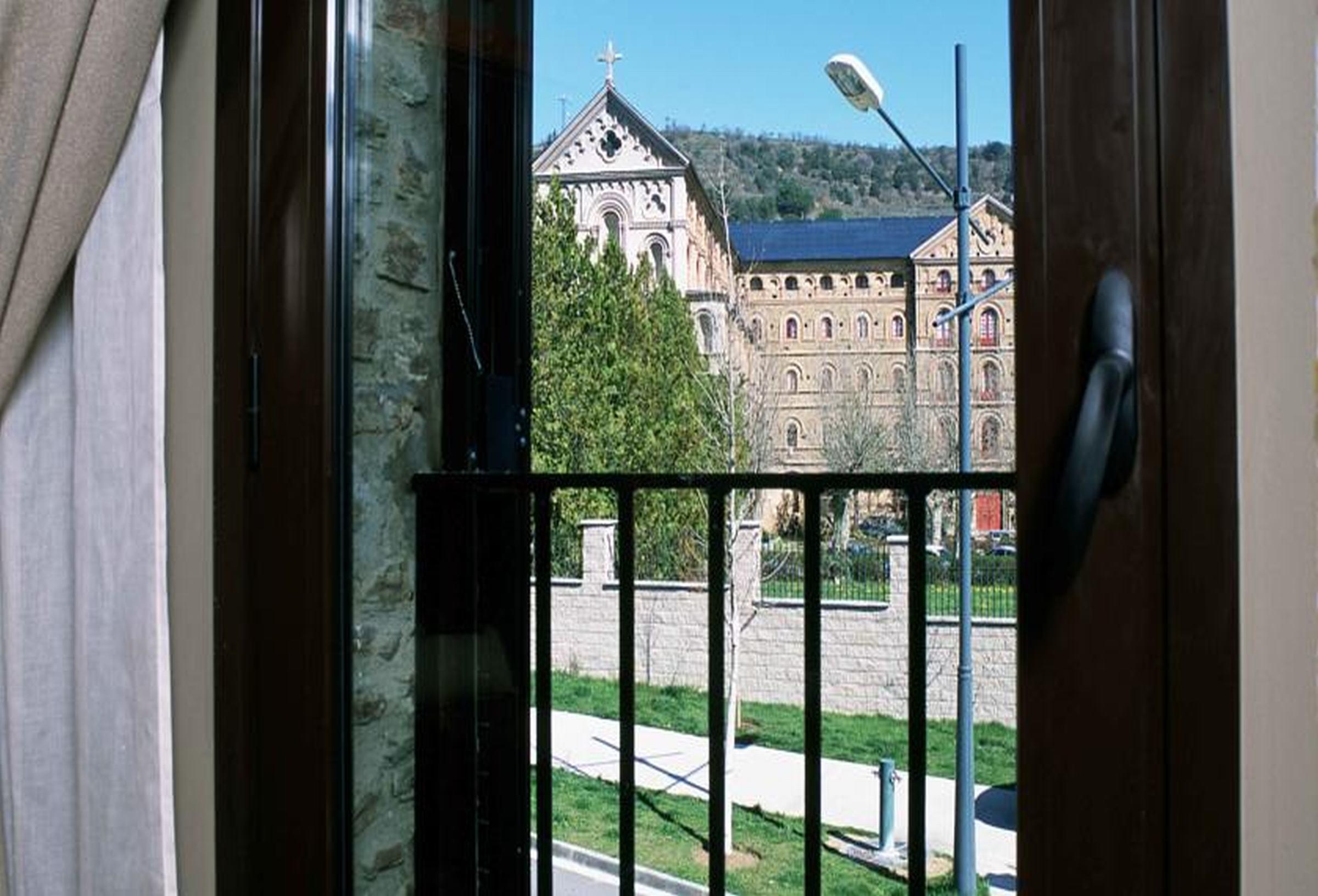 Parador De Сео-де-Уржель Экстерьер фото