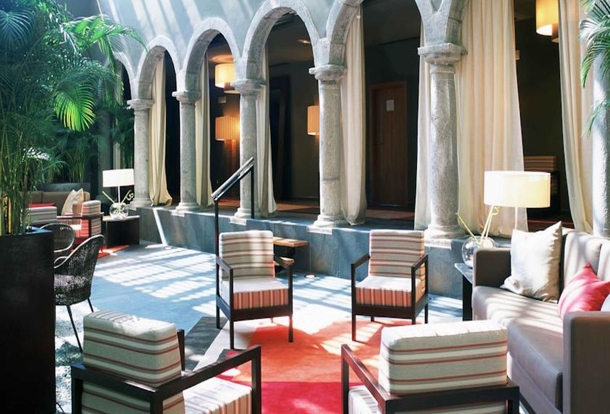 Parador De Сео-де-Уржель Экстерьер фото